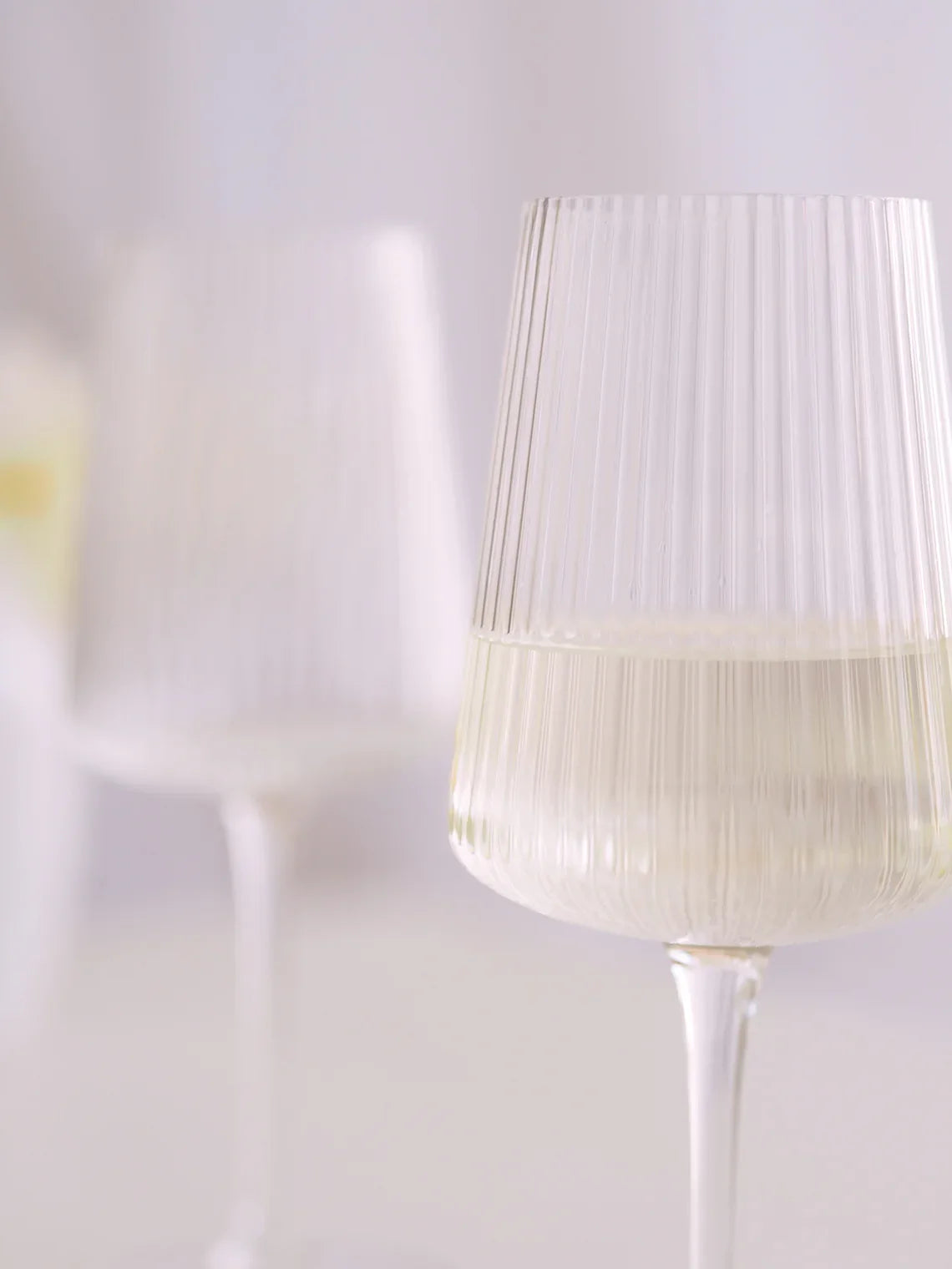 Livnestro Striped Wine Glass