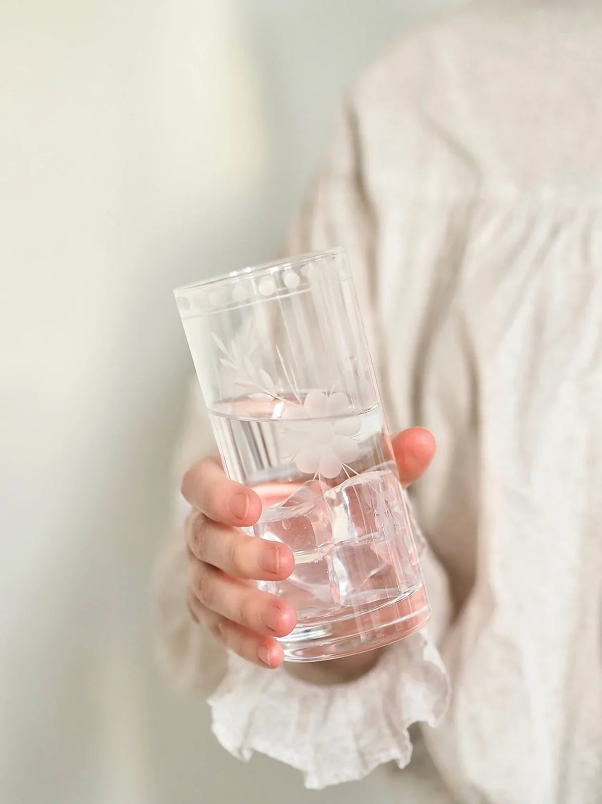 Livnestro Flower Highball Glass